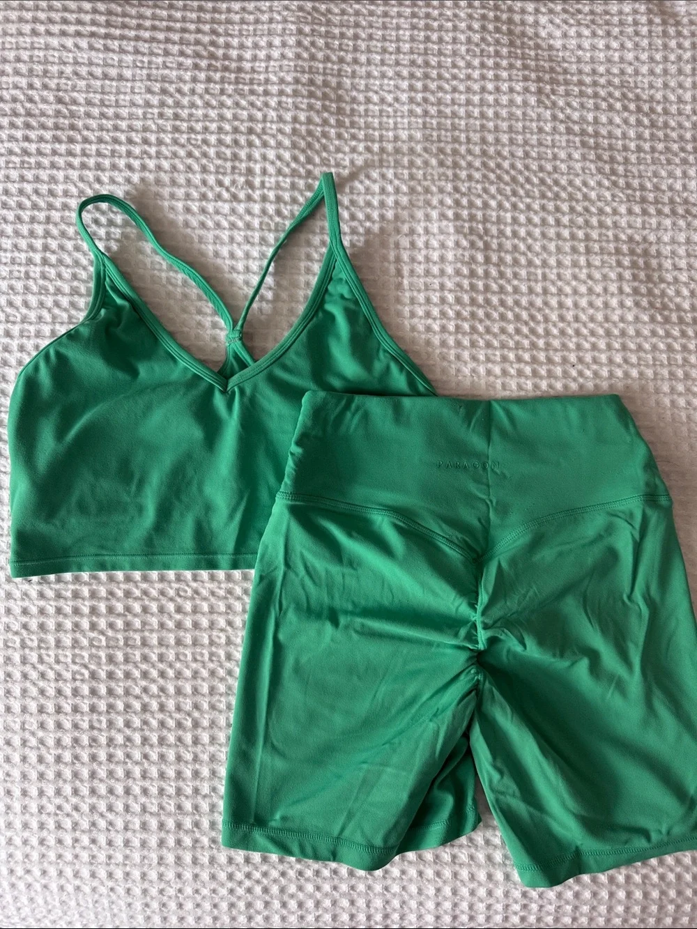 PARAGON Green V-Neck Strappy Sports Bra and High-Waist Bike Shorts - Picture 1 of 8